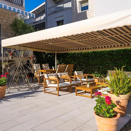 Storge Boutique Bed & Breakfast أوميس المظهر الخارجي الصورة
