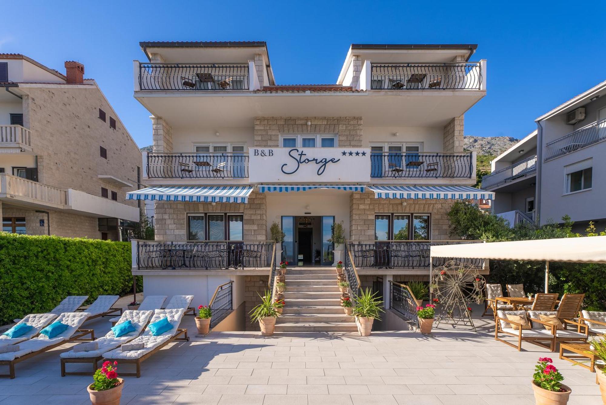 Storge Boutique Bed & Breakfast أوميس المظهر الخارجي الصورة